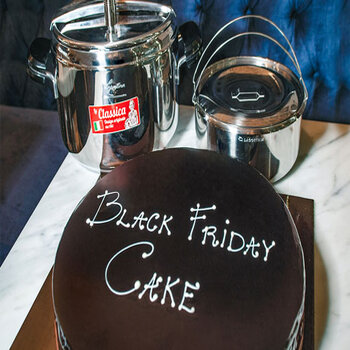 Tort Black Friday: reducerile pot fi foarte dulci